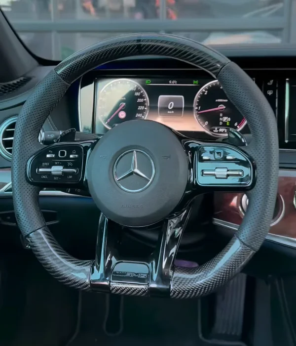 Mercedes-Benz W222 AMG carbon facelift steering wheel upgrade