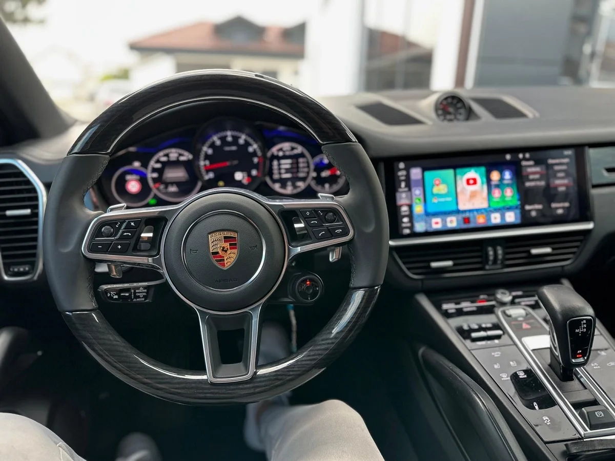 Porsche Macan 2021 steering wheel upgrade completed project