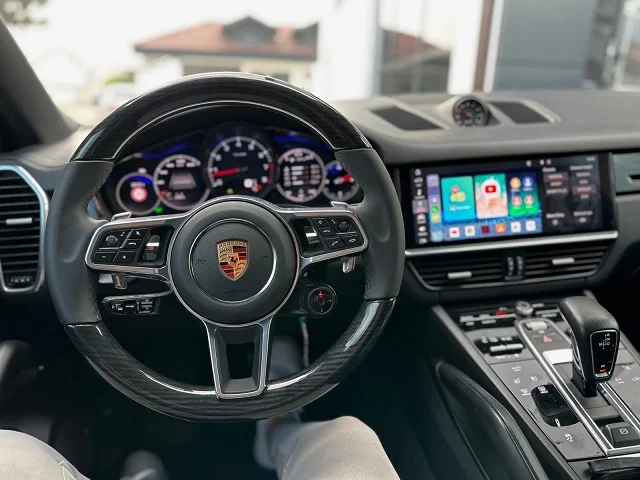 Porsche Macan 2021 carbon fiber steering wheel upgrade